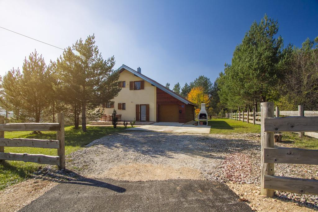 Holiday Home Tisa Rudanovac ภายนอก รูปภาพ